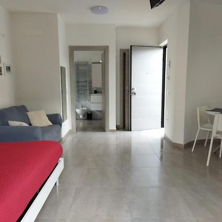 Apartament Riva'S Slim House 2 Zewnętrze zdjęcie