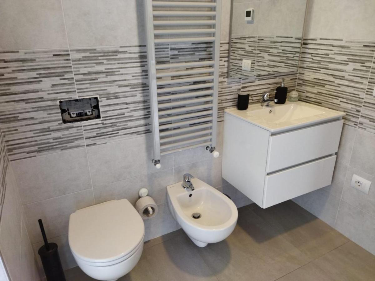 Apartament Riva'S Slim House 2 Zewnętrze zdjęcie